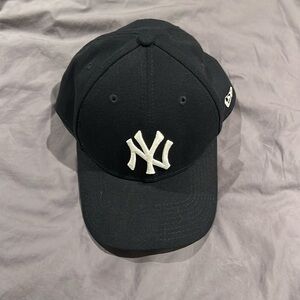 39thirty Yankees hat